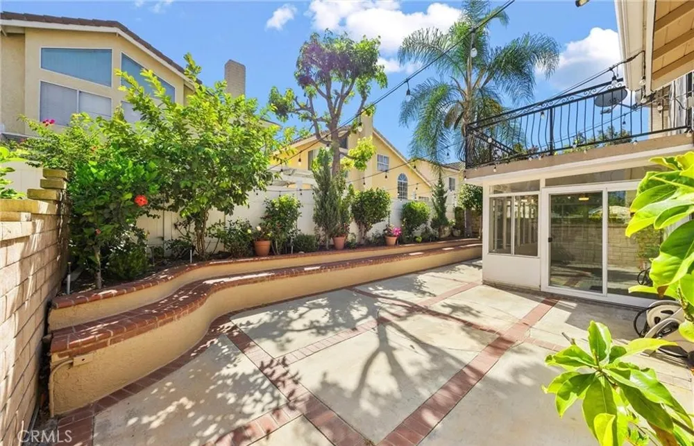371 Brook Glen Lane Orange, CA 92869