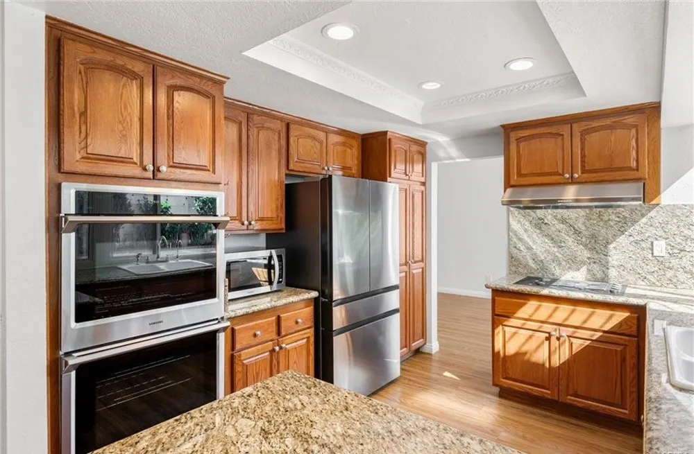 371 Brook Glen Lane Orange, CA 92869
