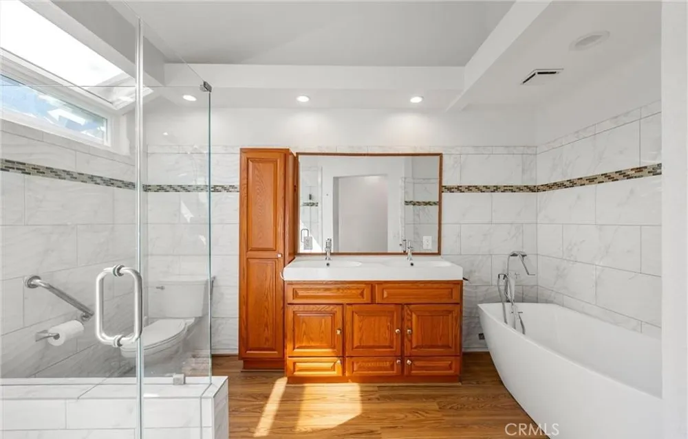 371 Brook Glen Lane Orange, CA 92869