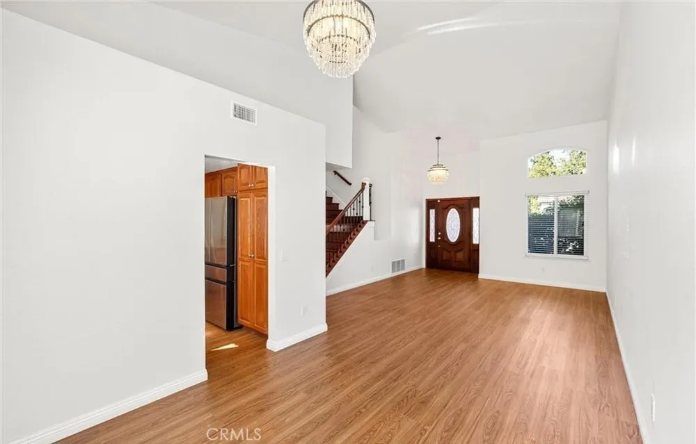 371 Brook Glen Lane Orange, CA 92869