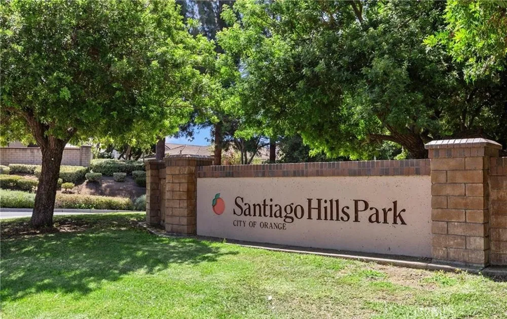 371 Brook Glen Lane Orange, CA 92869