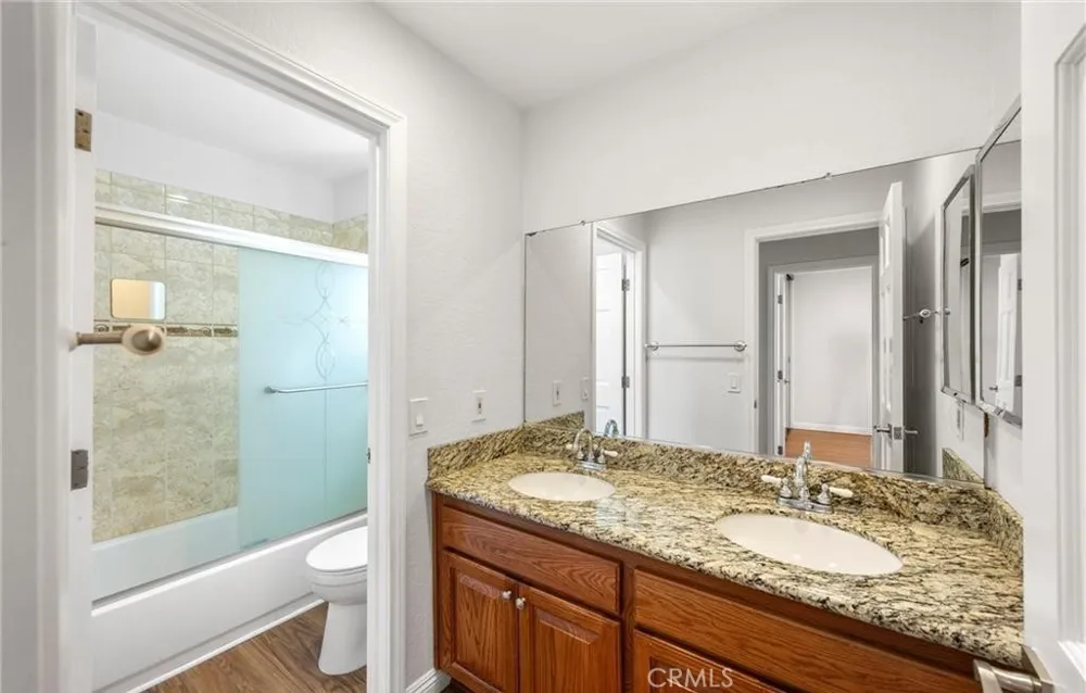 371 Brook Glen Lane Orange, CA 92869