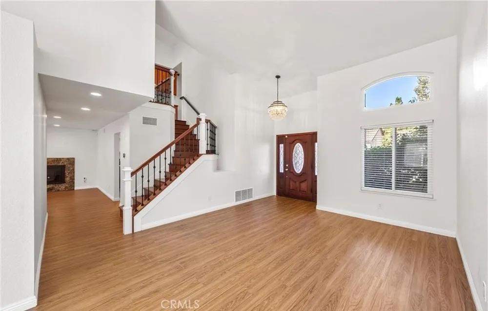 371 Brook Glen Lane Orange, CA 92869