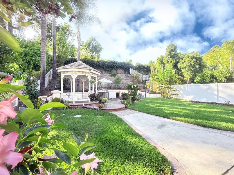 2026 Avenida Hacienda Chino Hills, CA 91709