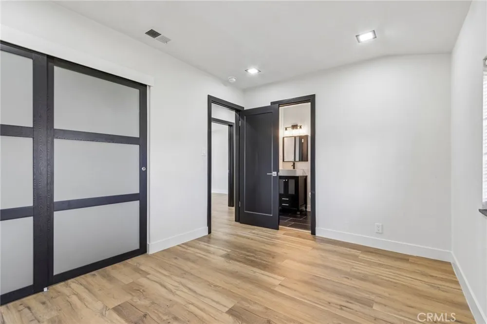 8868 Randolph Street Riverside, CA 92503