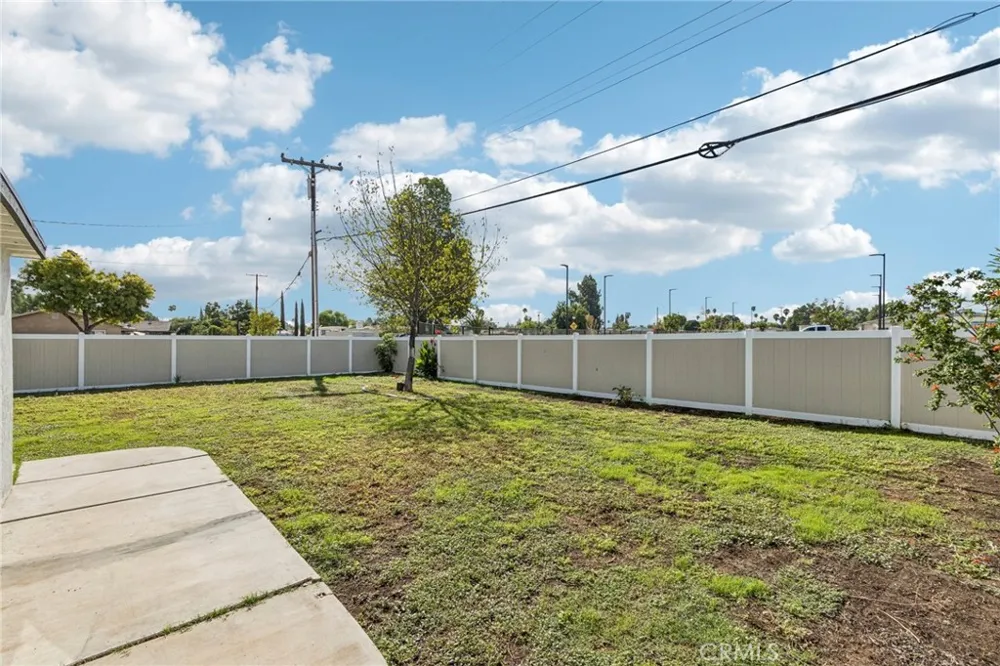 8868 Randolph Street Riverside, CA 92503