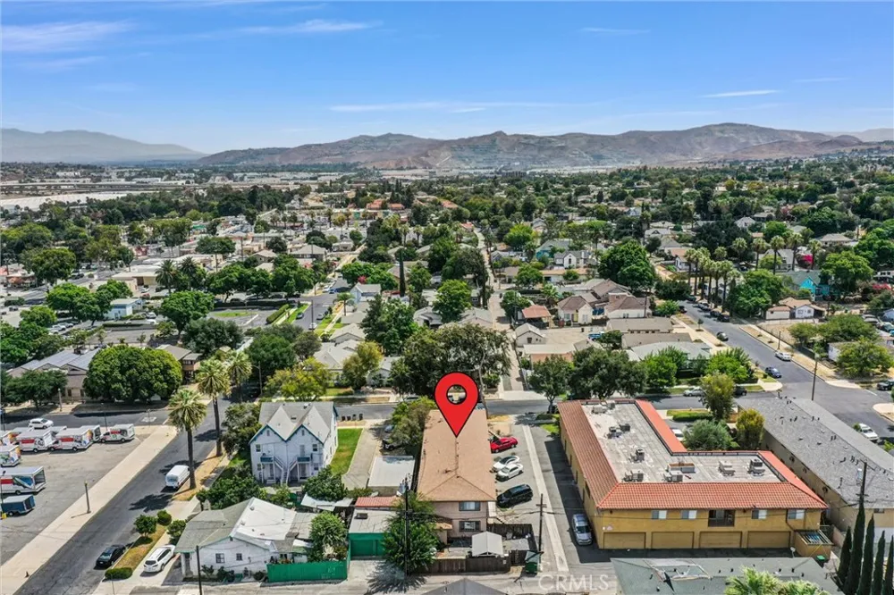 712 S Howard Corona, CA 92879