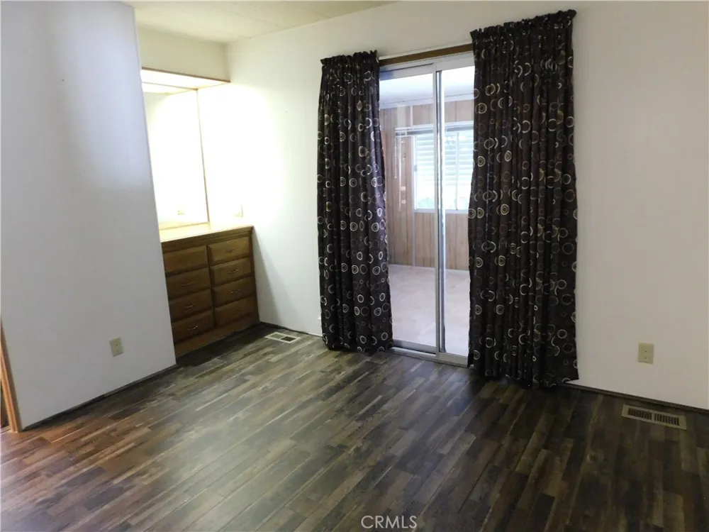 1410 VISTA GRANDE DRIVE Hemet, CA 92543