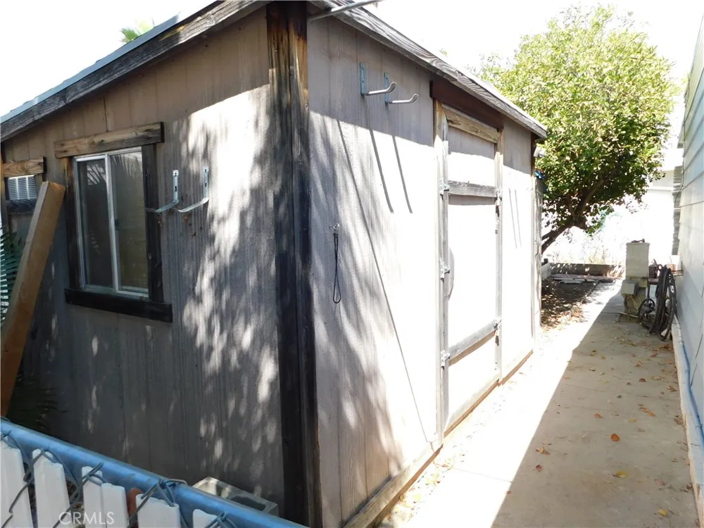 1410 VISTA GRANDE DRIVE Hemet, CA 92543