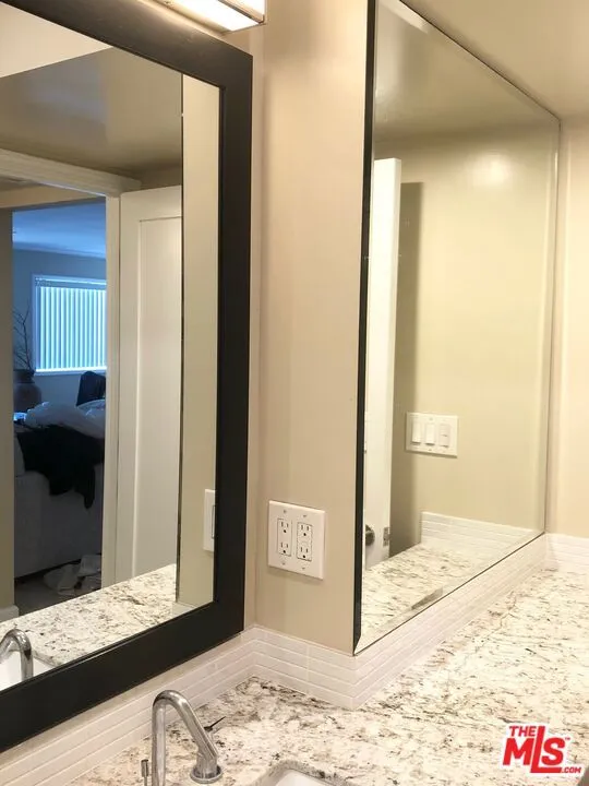 1250 Kings Road #506 West Hollywood, CA 90069