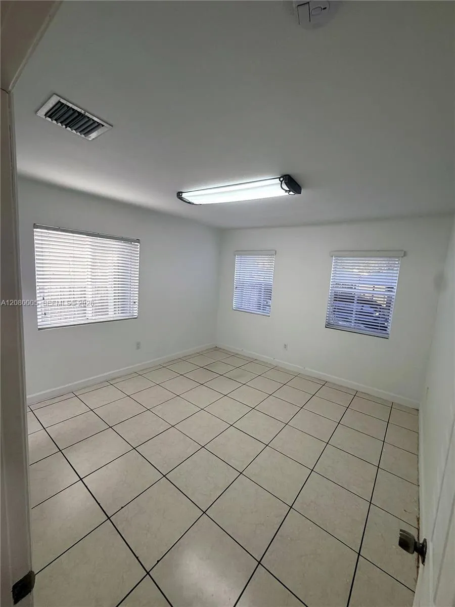 1436 SW 5th St #0 Miami, FL 33135