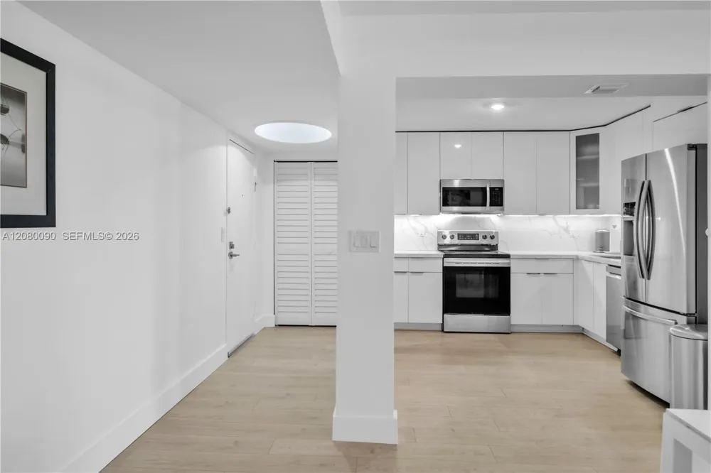 2401 S Ocean Dr #507 Hollywood, FL 33019