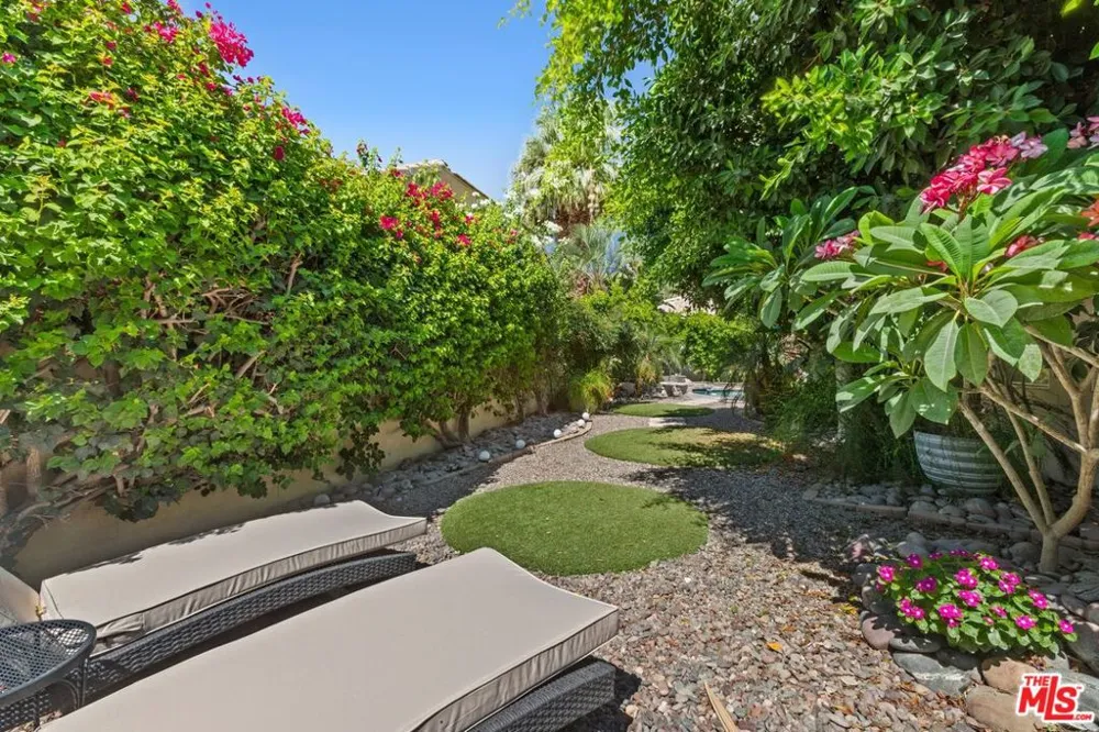 47145 Via Lorca La Quinta, CA 92253