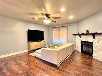 43639 Park Avenue Lancaster, CA 93534