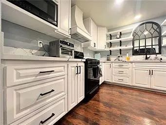 43639 Park Avenue Lancaster, CA 93534