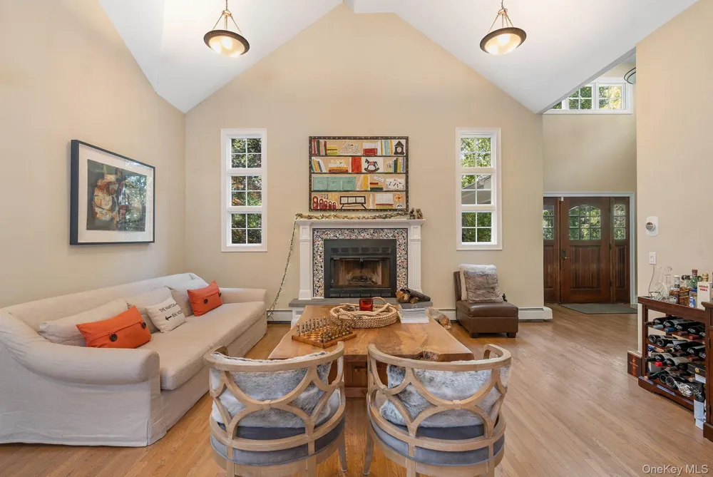 23 Park Circle Quogue, NY 11959