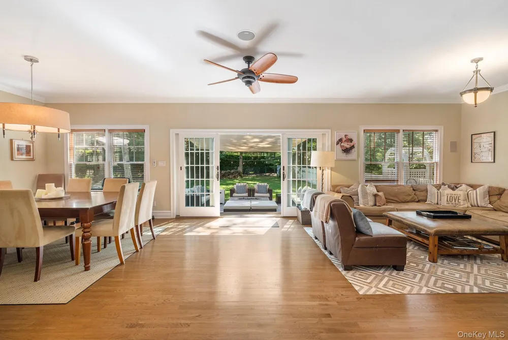 23 Park Circle Quogue, NY 11959
