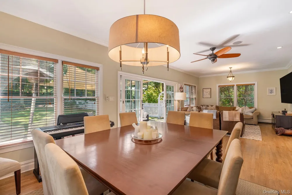 23 Park Circle Quogue, NY 11959