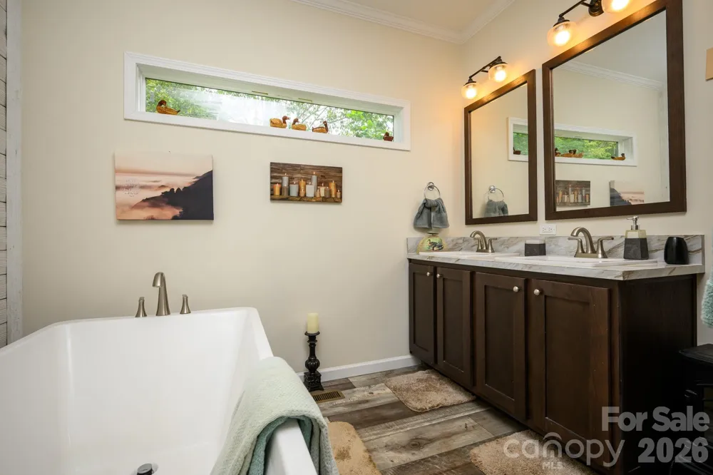 324 Plemmons Place Marion, NC 28752