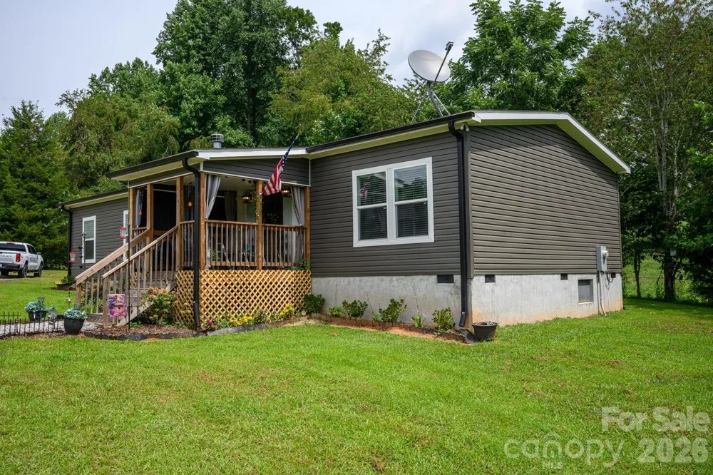 324 Plemmons Place Marion, NC 28752