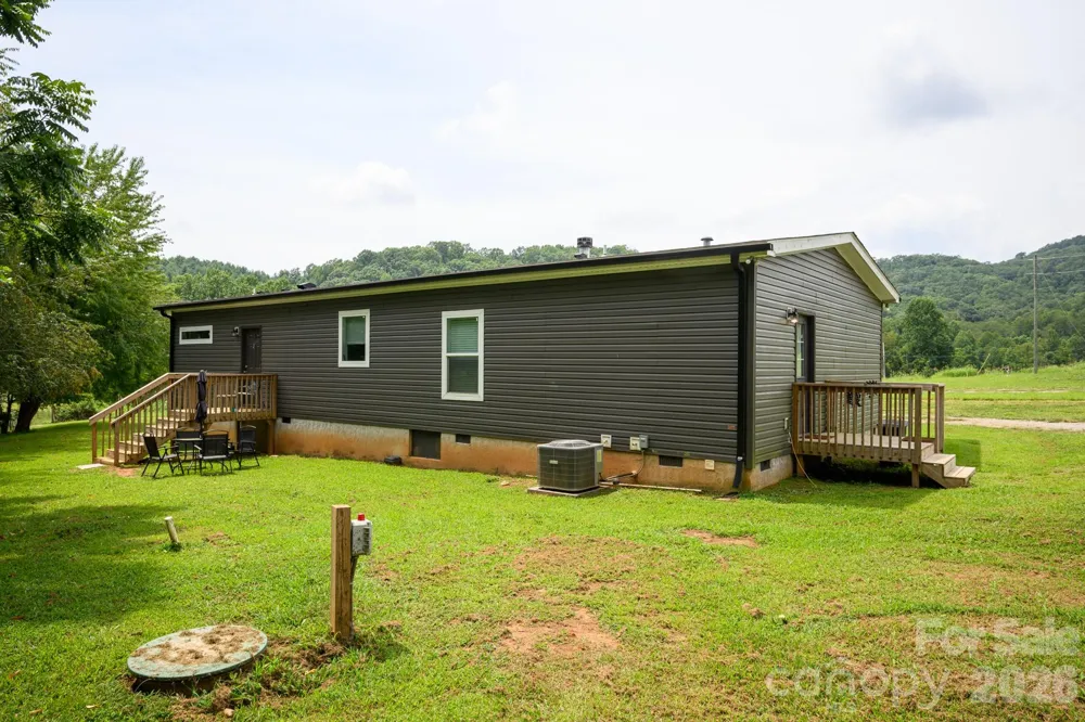 324 Plemmons Place Marion, NC 28752