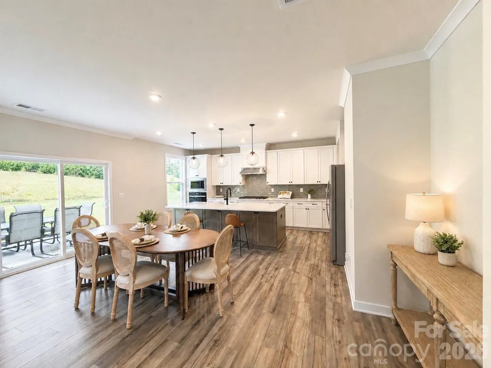 5132 Glenwalk Drive Charlotte, NC 28269