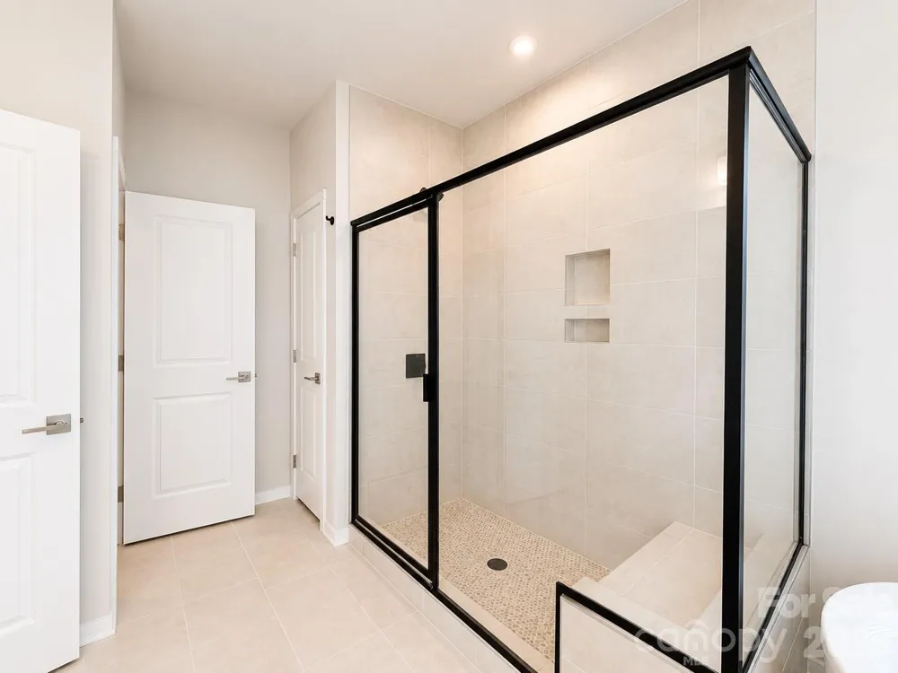 5132 Glenwalk Drive Charlotte, NC 28269