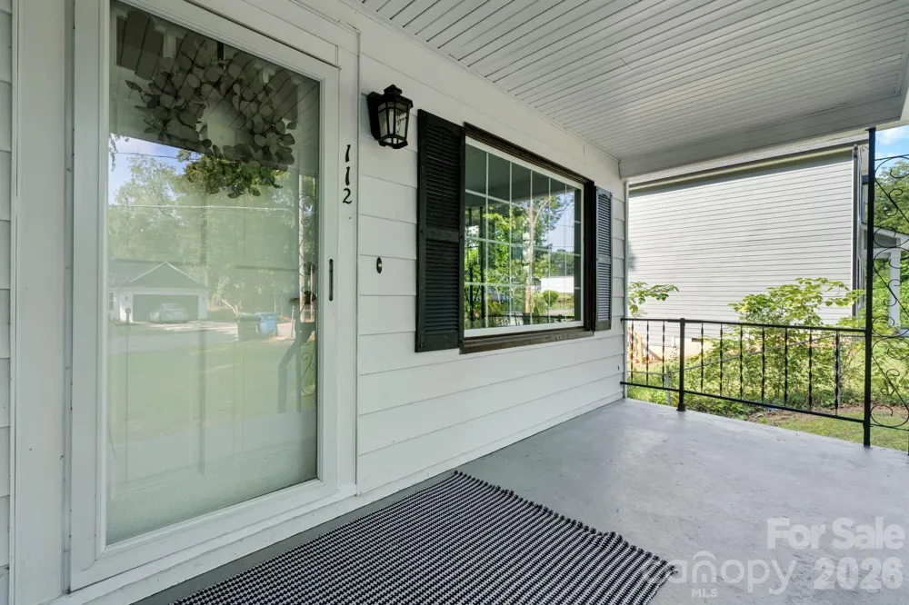 112 10th Avenue SE Hickory, NC 28602