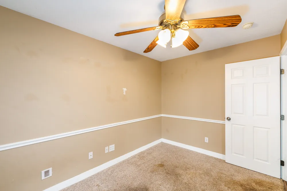 1506 Harwood Road Luling, TX 78648