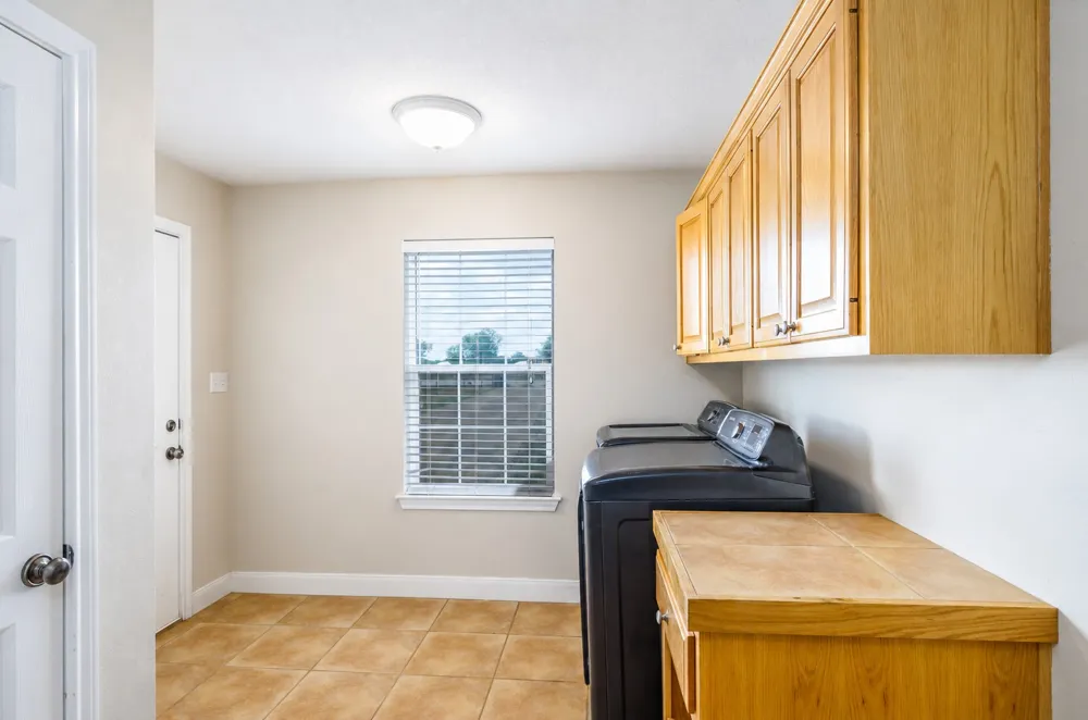 1506 Harwood Road Luling, TX 78648