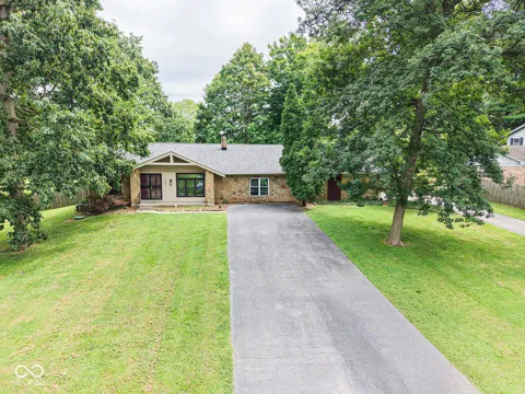 8245 Woodlawn Drive