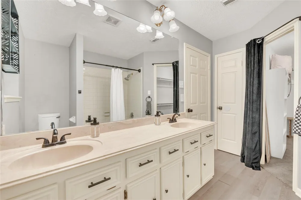 2701 20th Street Texas City, TX 77590