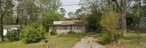 1301 Lakeview Drive
