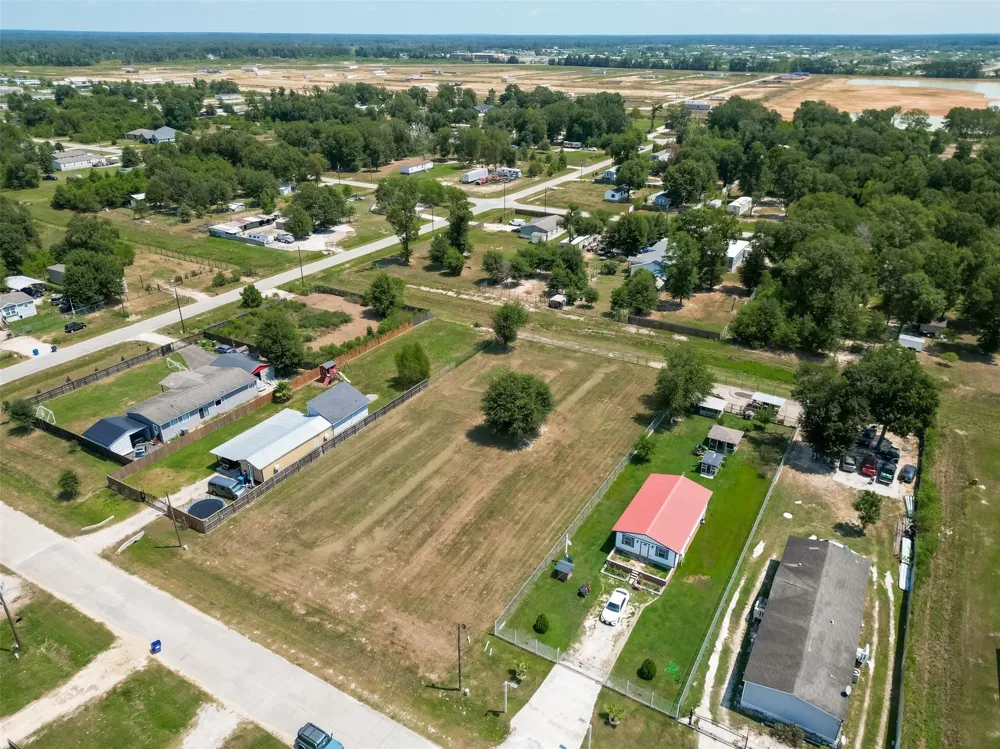 639 Road 5039 Cleveland, TX 77327