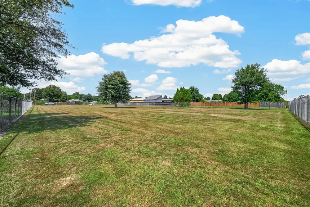 639 Road 5039 Cleveland, TX 77327