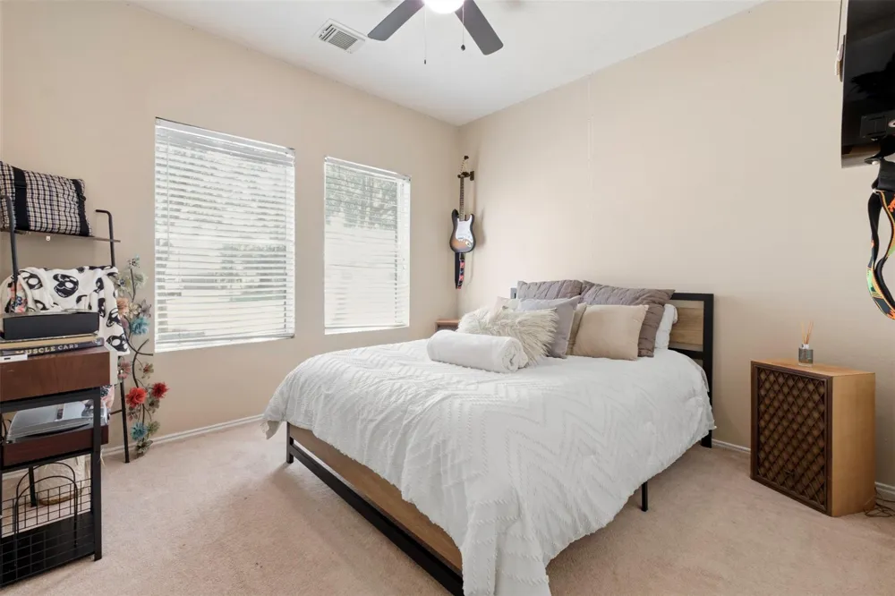 8011 Ginger Park Drive Baytown, TX 77521