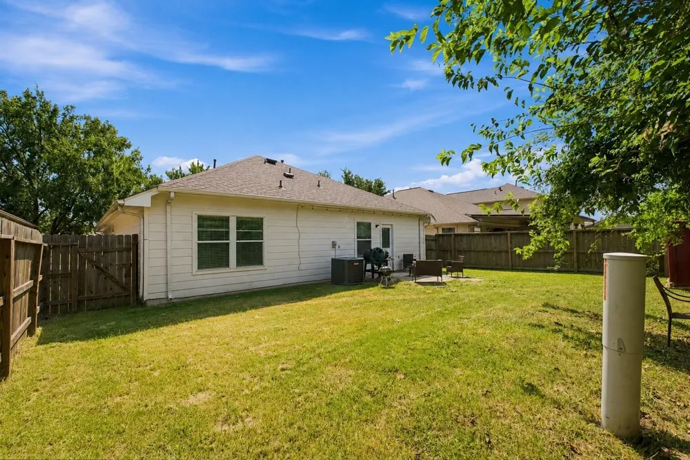 8011 Ginger Park Drive Baytown, TX 77521