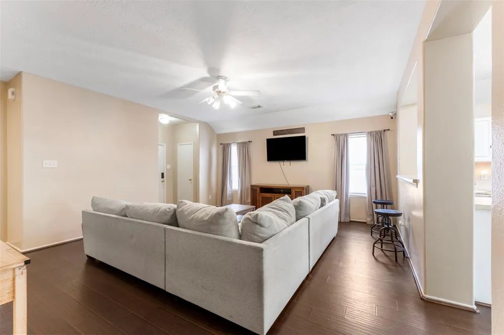8011 Ginger Park Drive Baytown, TX 77521