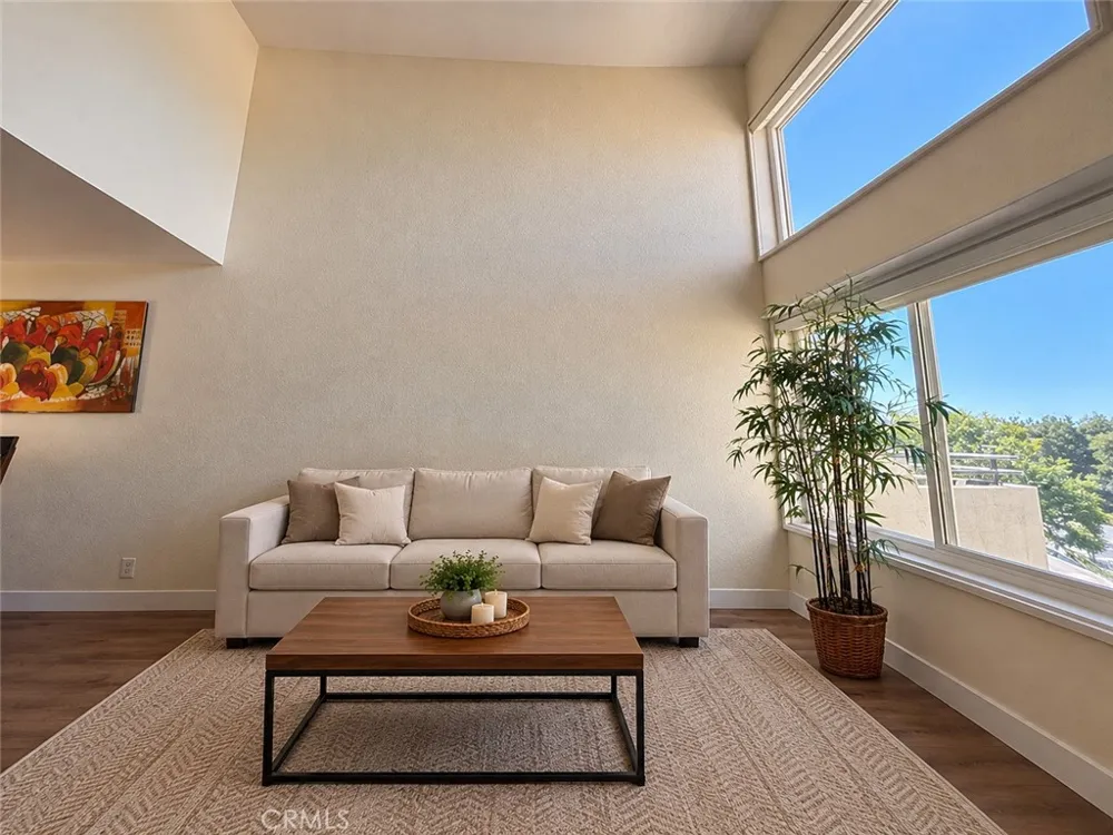 27886 Violet Mission Viejo, CA 92691