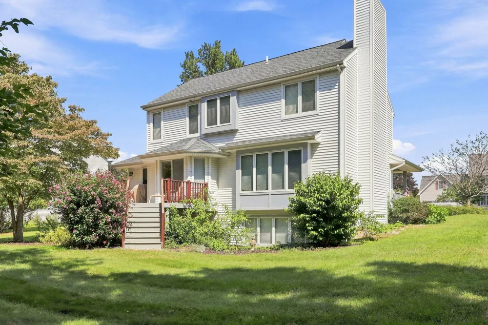 9770 Concord Row Bridgman, MI 49106