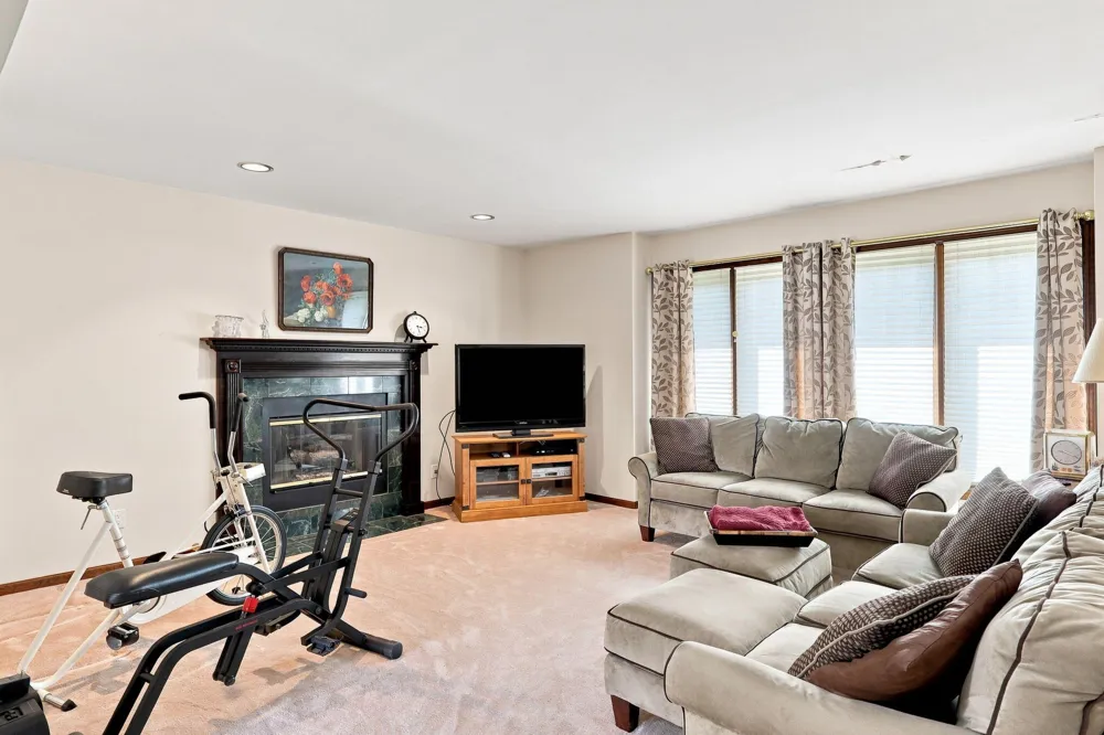 9770 Concord Row Bridgman, MI 49106