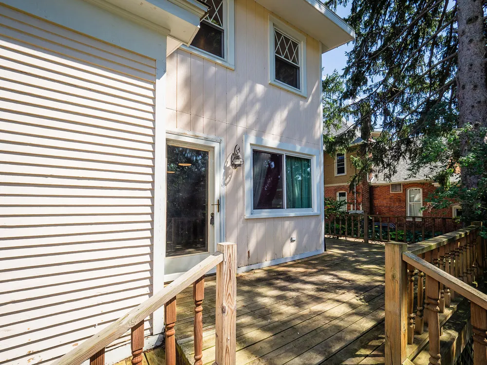 210 S Elm Street Three Oaks, MI 49128