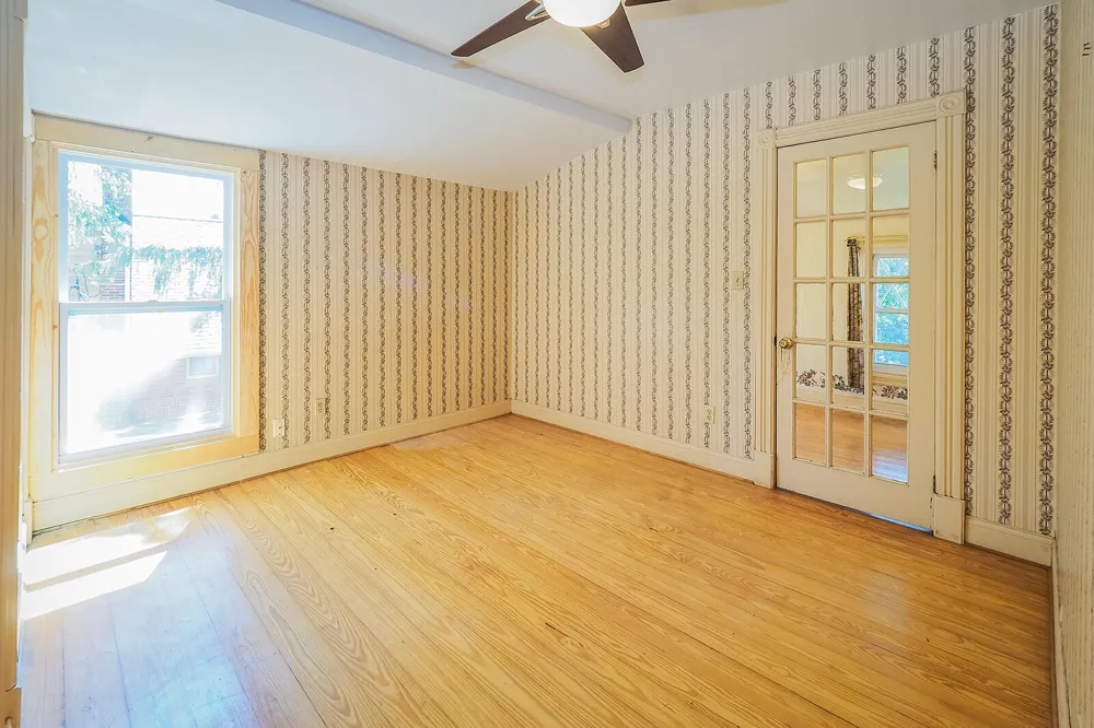 210 S Elm Street Three Oaks, MI 49128
