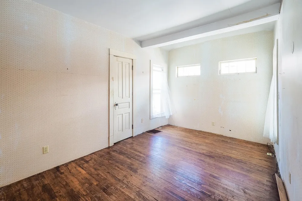 210 S Elm Street Three Oaks, MI 49128