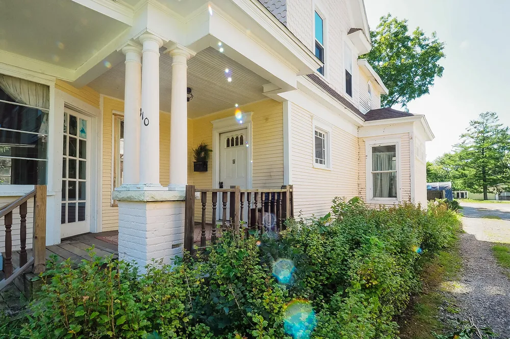 210 S Elm Street Three Oaks, MI 49128