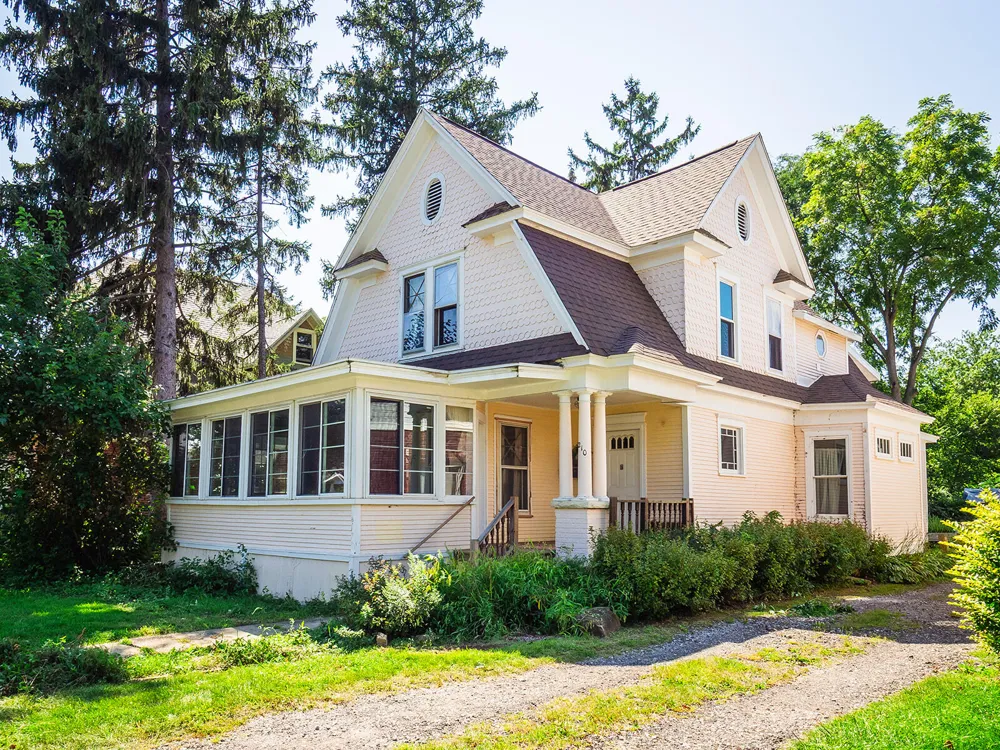210 S Elm Street Three Oaks, MI 49128