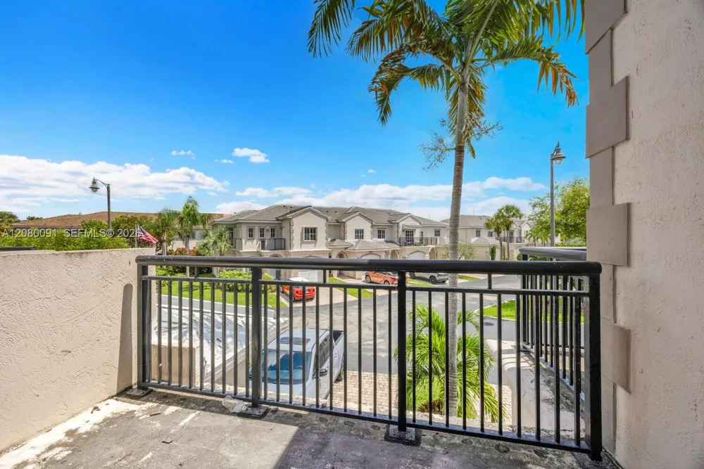 8441 SW 124 AV #104 Miami, FL 33183