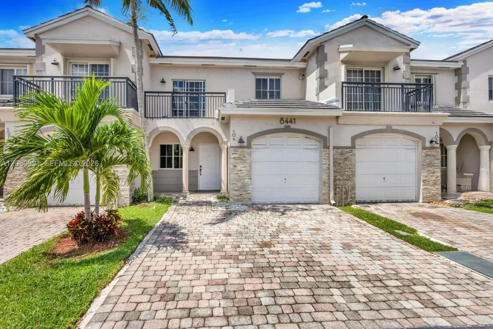 8441 SW 124 AV #104 Miami, FL 33183