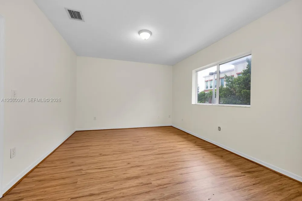 8441 SW 124 AV #104 Miami, FL 33183