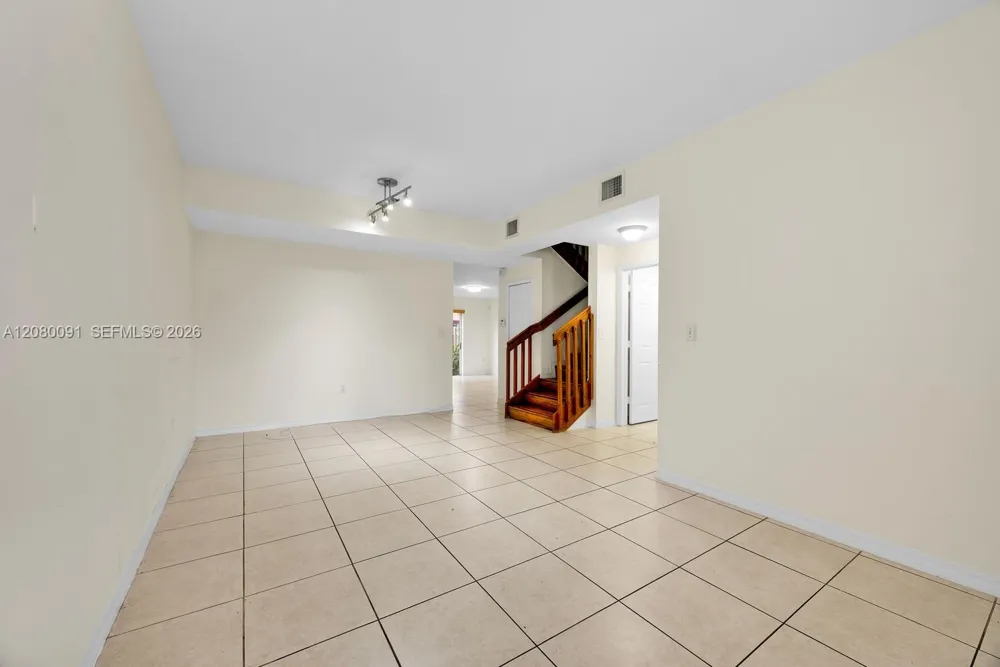 8441 SW 124 AV #104 Miami, FL 33183